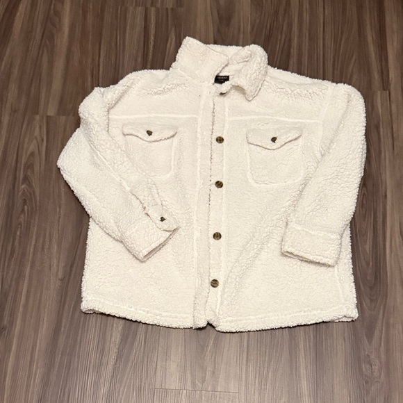 32 Degrees Jackets & Blazers - 32 Degrees Cream Sherpa Jacket